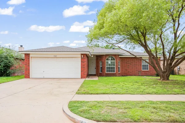 $189,900 | 5923 9th Drive, Lubbock, TX 79416