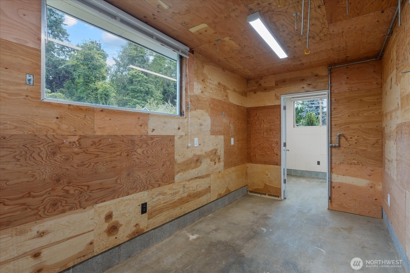 1202 44th Street Southeast Everett, WA 98203 - Photo 29 of 38 a bathroom with a bathtub and shower