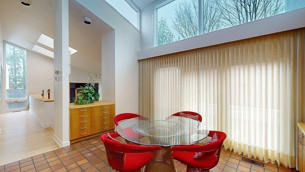 15 Dennison Road Worcester, MA 01609 - Photo 13 of 39