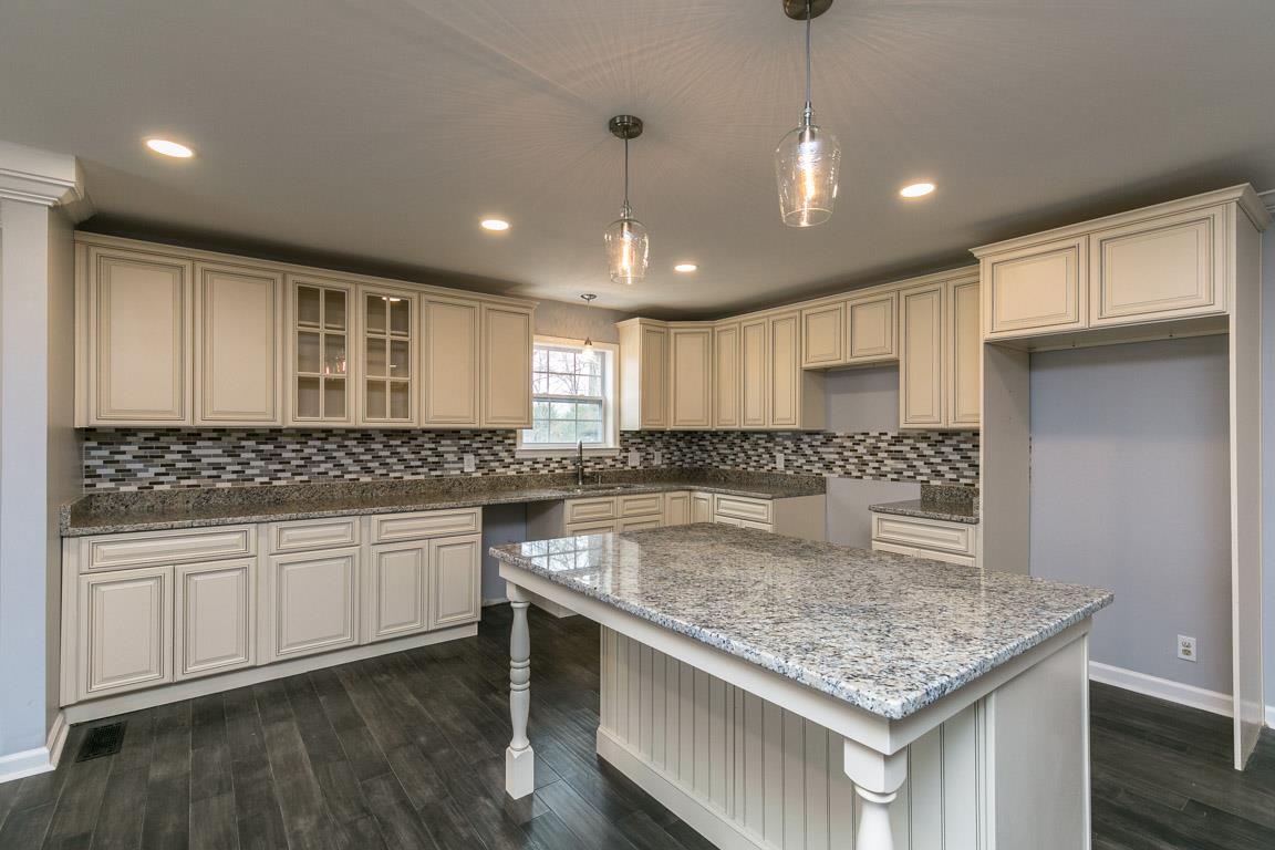 8914 Griffith Road Nashville, TN 37221 - Photo 6 of 22 Dream Kitchen - Custom Cabinets, Granite