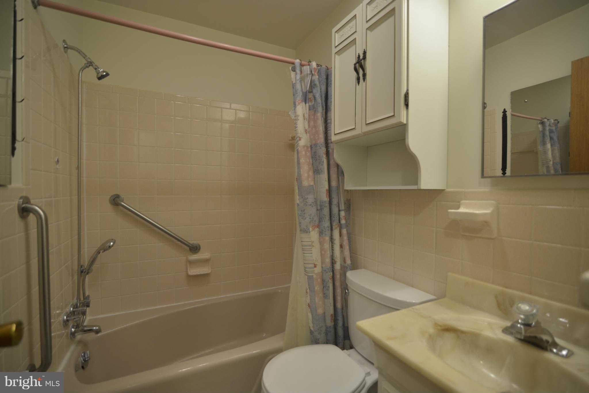 9032 Buckner Road Alexandria, VA 22309 - Photo 14 of 24 Bath