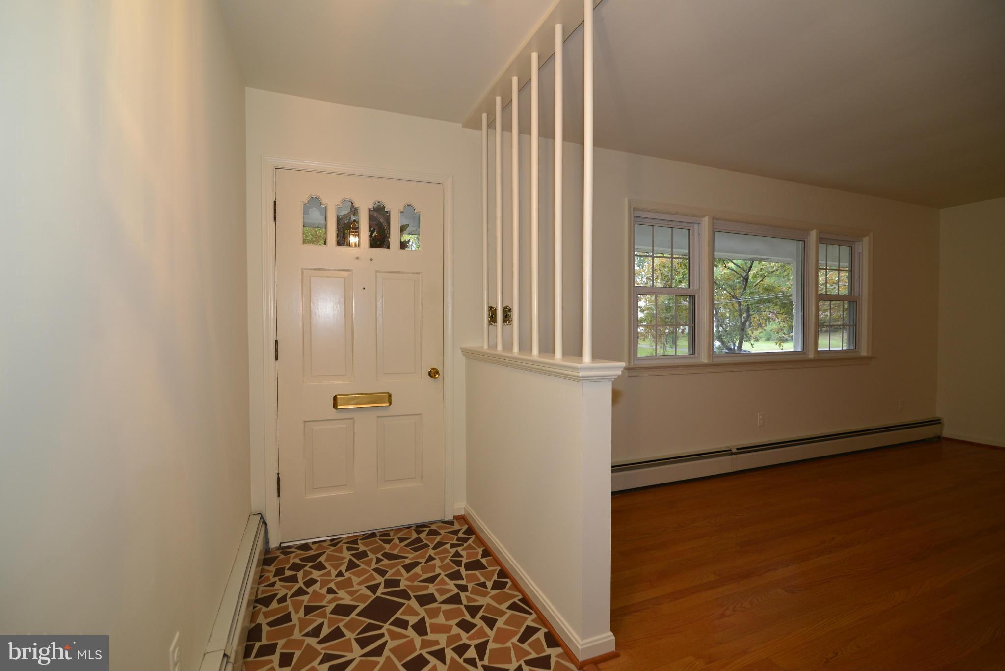 9032 Buckner Road Alexandria, VA 22309 - Photo 2 of 24 Interior (General)
