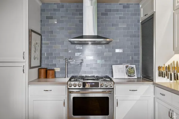 $1,425,000 | 24 Mooring Road, San Rafael, CA 94901