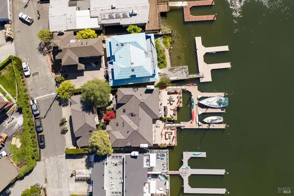 $1,425,000 | 24 Mooring Road, San Rafael, CA 94901