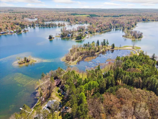 $549,000 | 8872 Hidden Harbor Drive, Rodney, MI 49342