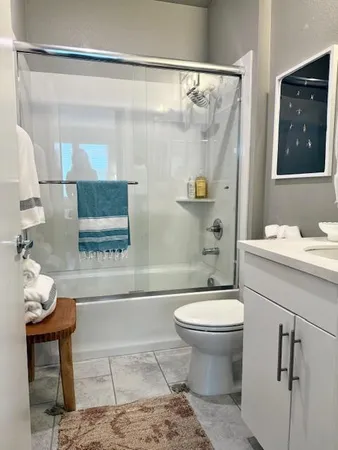 a car parked in front of a building