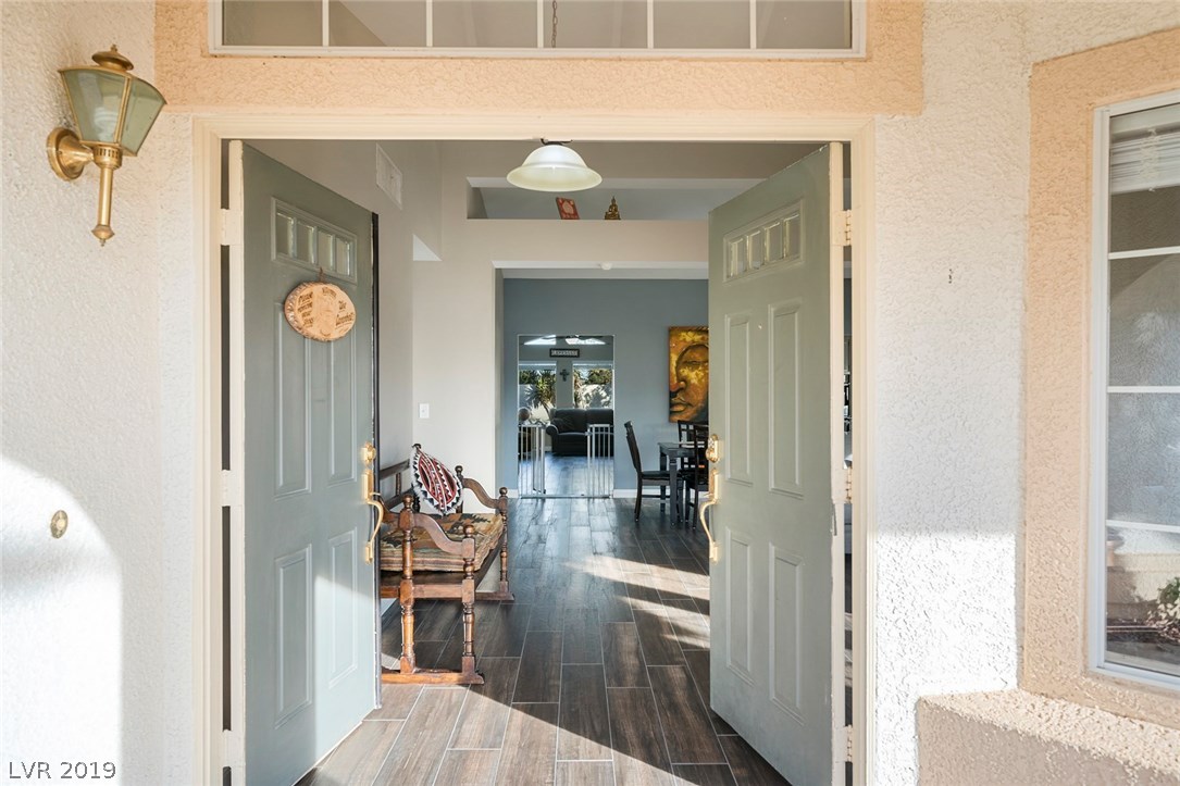 5912 Hollowridge Road North Las Vegas, NV 89031 - Photo 2 of 32
