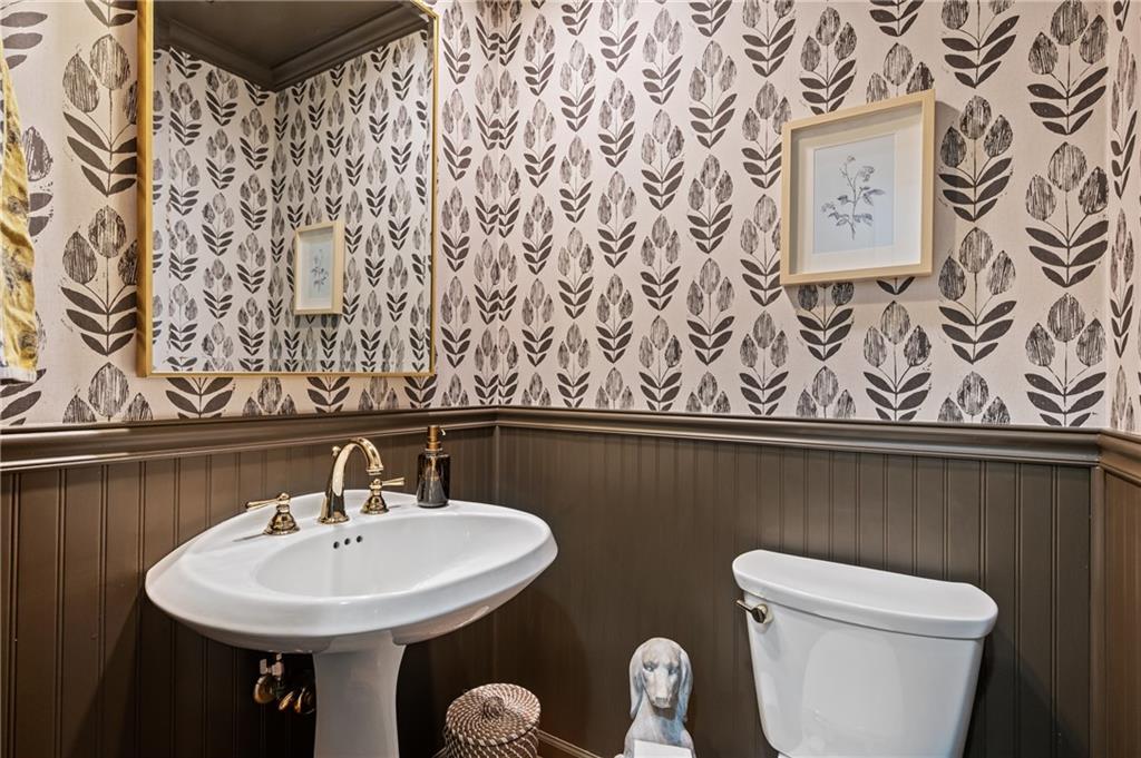 323 Cornwall Drive Pittsburgh, PA 15238 - Photo 20 of 41 a bathroom with a toilet and a sink