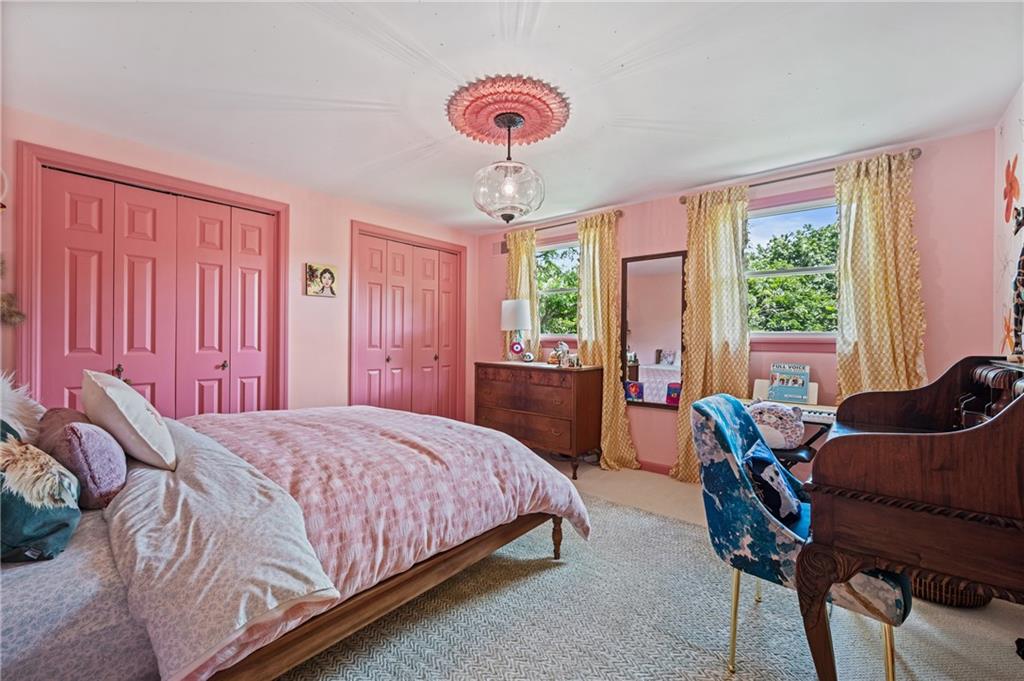 323 Cornwall Drive Pittsburgh, PA 15238 - Photo 32 of 41 a bedroom with bed and window