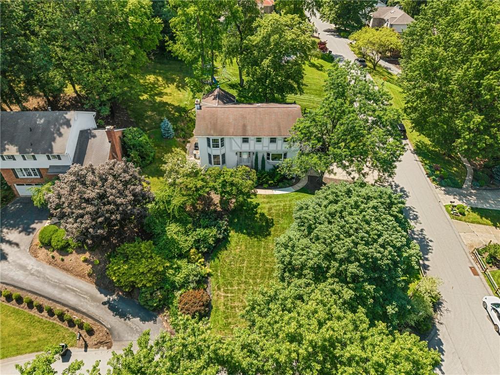 323 Cornwall Drive Pittsburgh, PA 15238 - Photo 35 of 41 an aerial view of a house with swimming pool and garden
