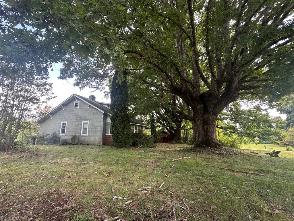 2037 Doss Road Danbury, NC 27016 - Photo 14 of 29 Gallery Image 14
