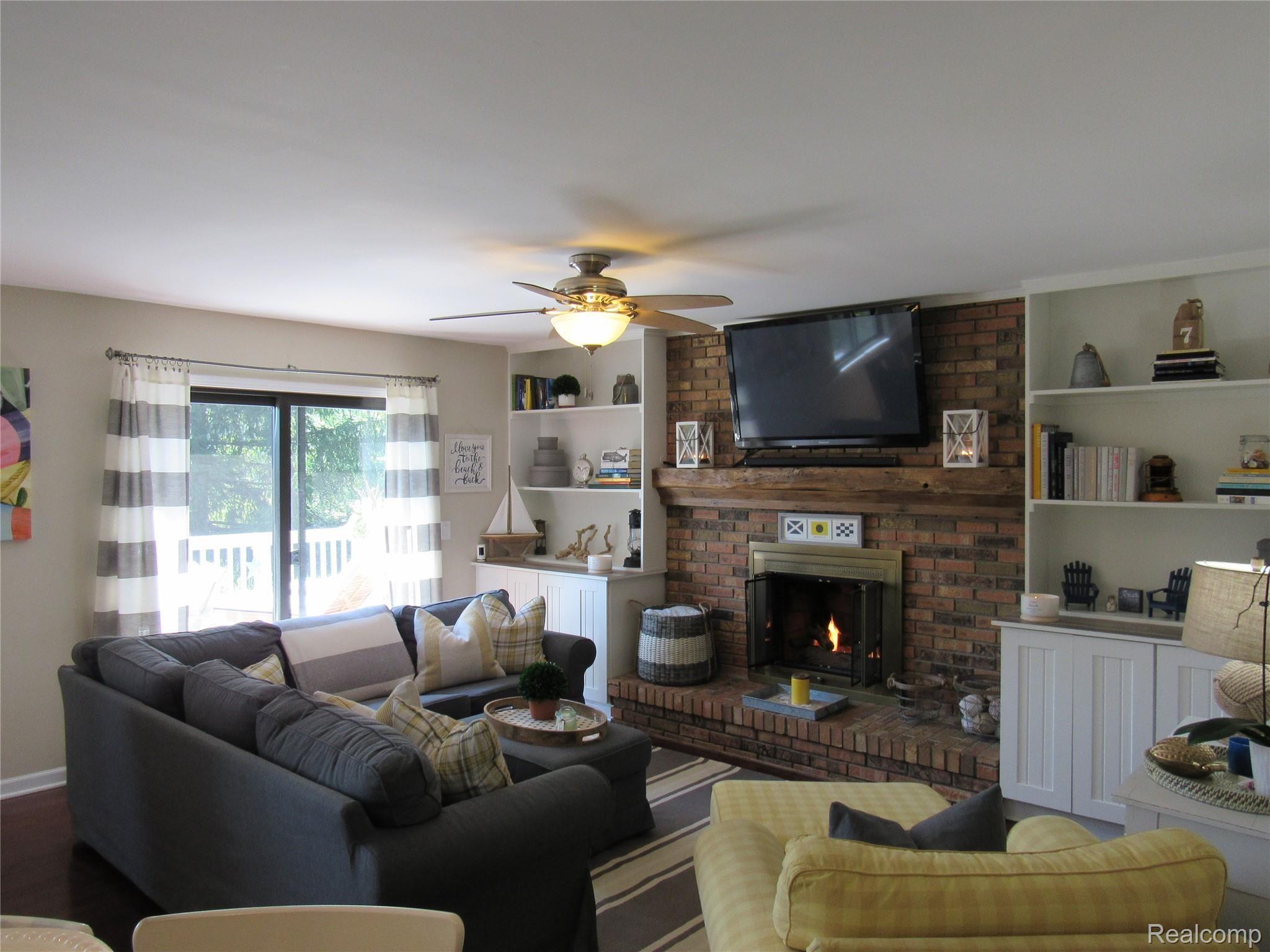 36228 Smithfield Road Farmington, MI 48335 - Photo 14 of 67 IMG_1091.JPG