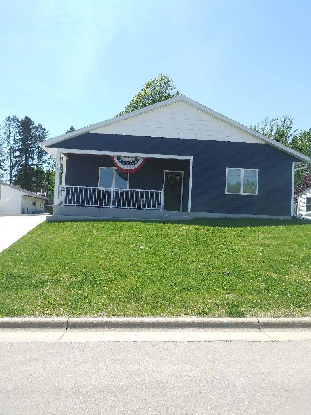 916 East Main Street Caledonia, MN 55921 - Photo 3 of 13