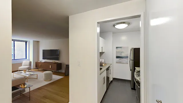 $4,965 | 260 West 52nd Street, Unit 12J | Theater District