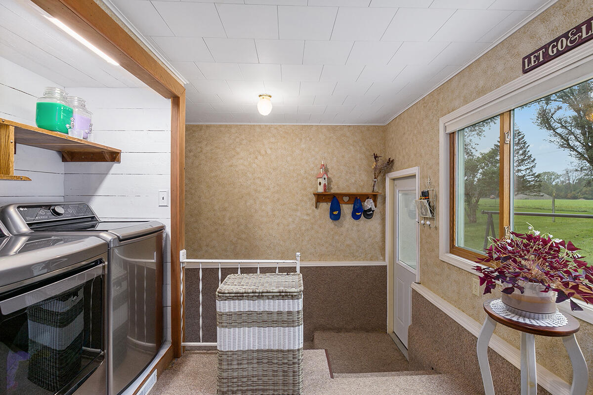 55562 Wilbur Road Three Rivers, MI 49093 - Photo 9 of 21 Laundry