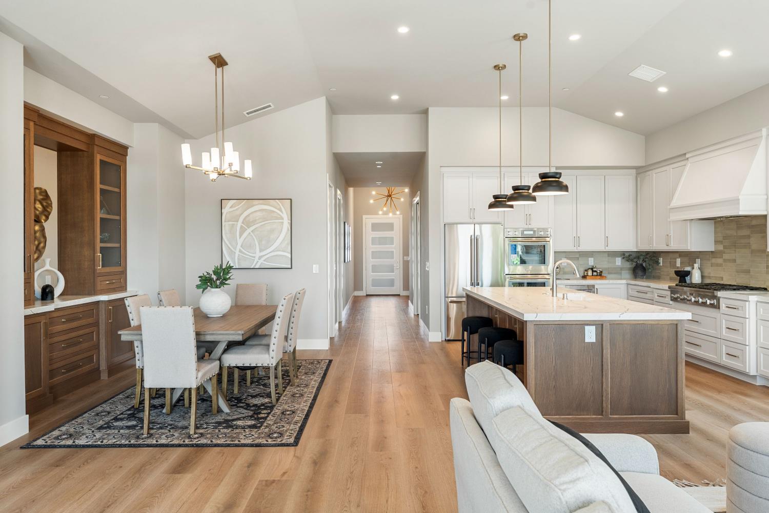 5597 Thomson Loop Davis, CA 95616 - Photo 6 of 40 Gallery Image 6