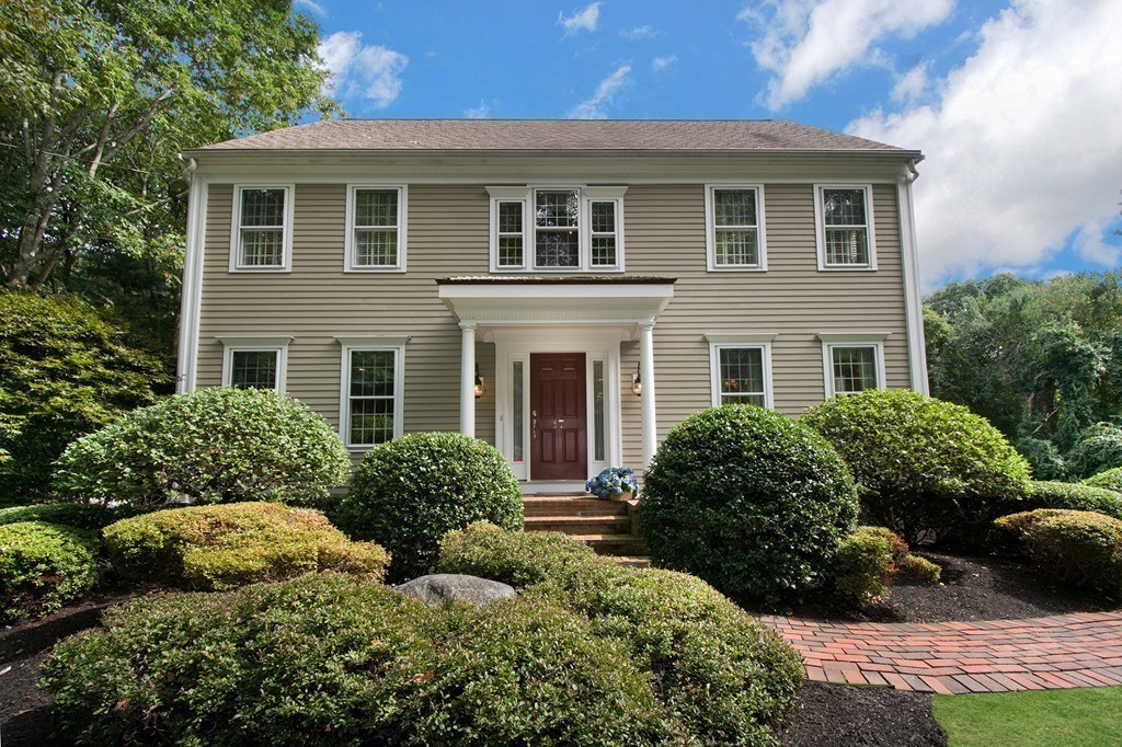 17 Maple Street Scituate, MA 02066 - Photo 1 of 30 Gallery Image 1