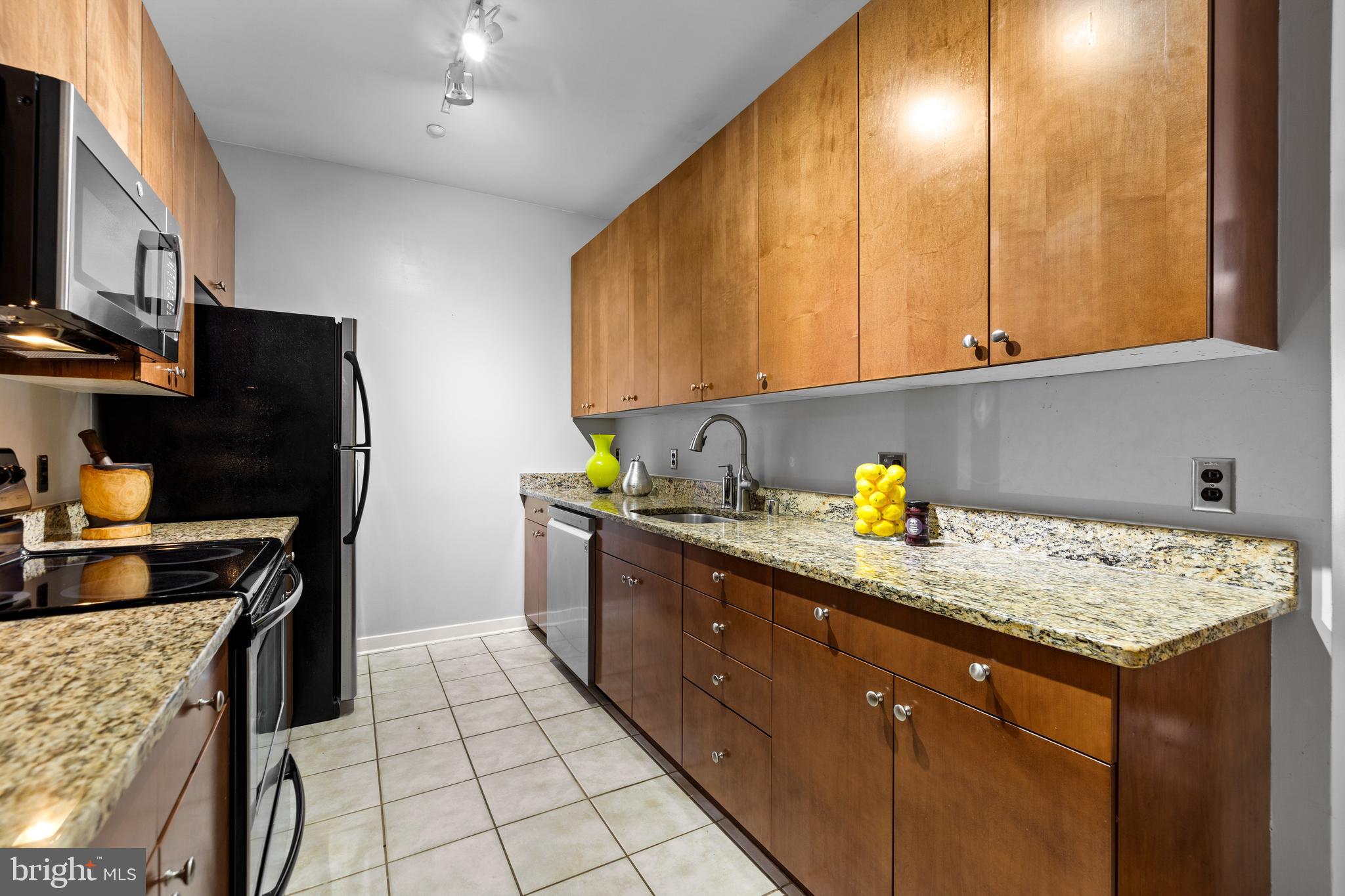 2007 Clipper Park Road, Unit 118 Baltimore, MD 21211 - Photo 9 of 63 Gallery Image 9