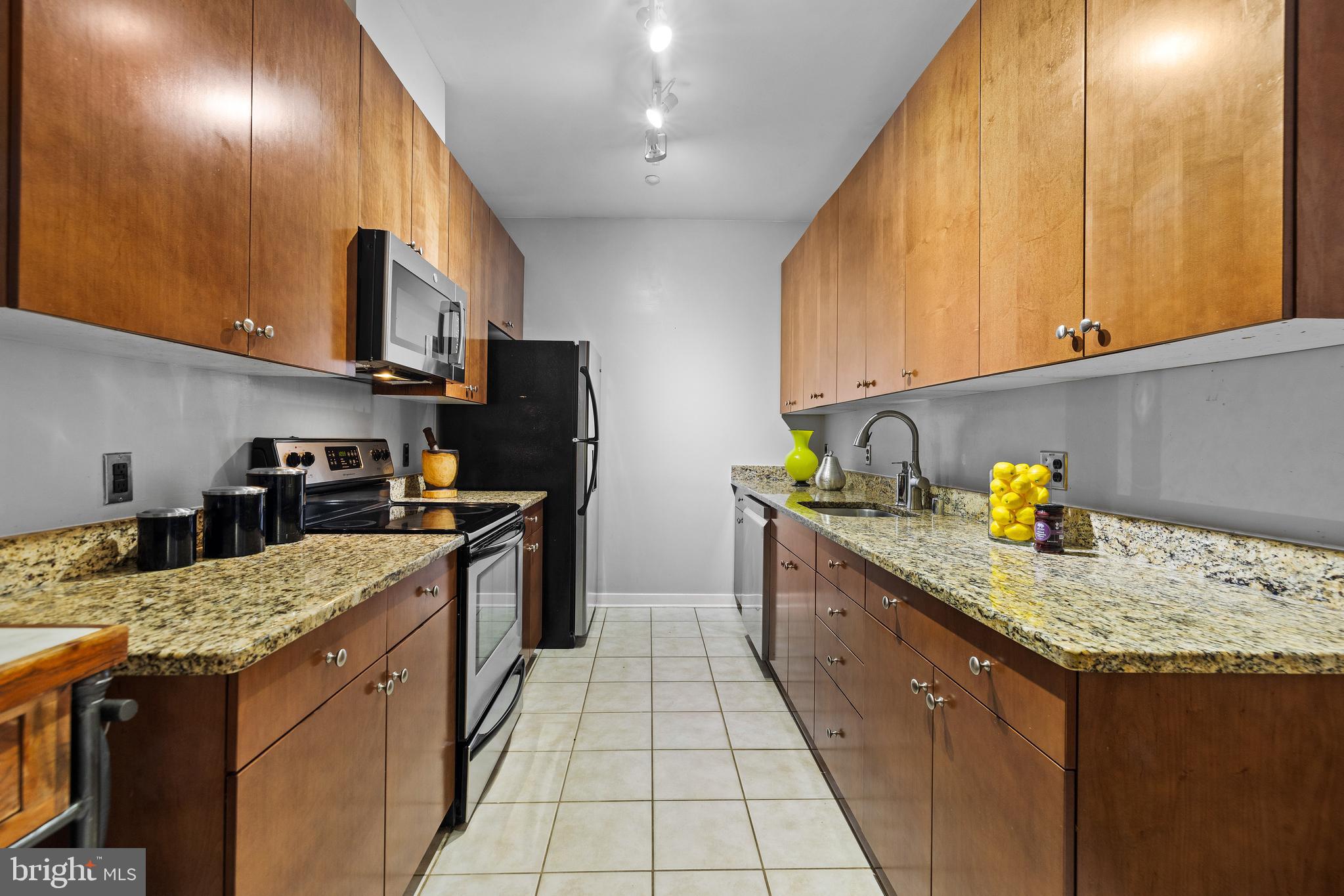 2007 Clipper Park Road, Unit 118 Baltimore, MD 21211 - Photo 10 of 63 Gallery Image 10