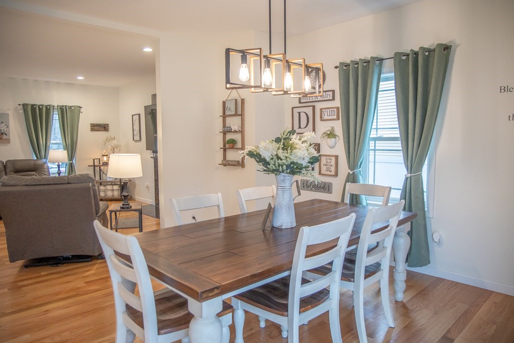 32 Elaine Circle Springfield, MA 01109 - Photo 17 of 42 Gallery Image 17