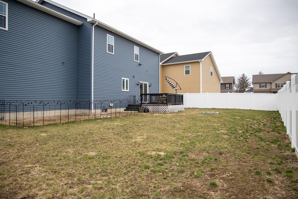 32 Elaine Circle Springfield, MA 01109 - Photo 42 of 42 Gallery Image 42