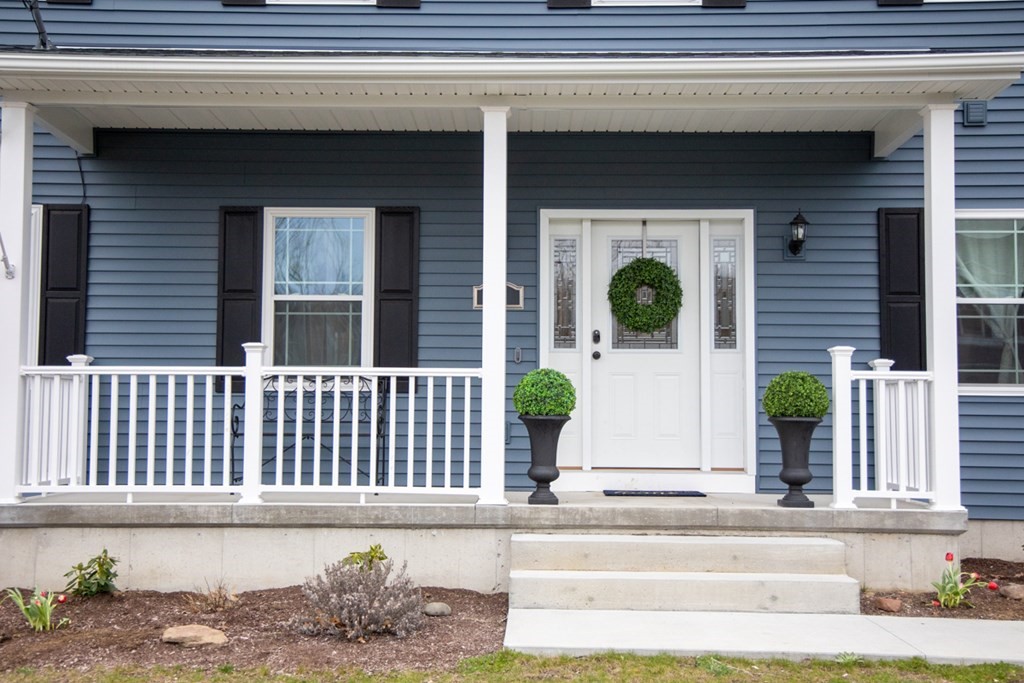 32 Elaine Circle Springfield, MA 01109 - Photo 5 of 42 Gallery Image 5