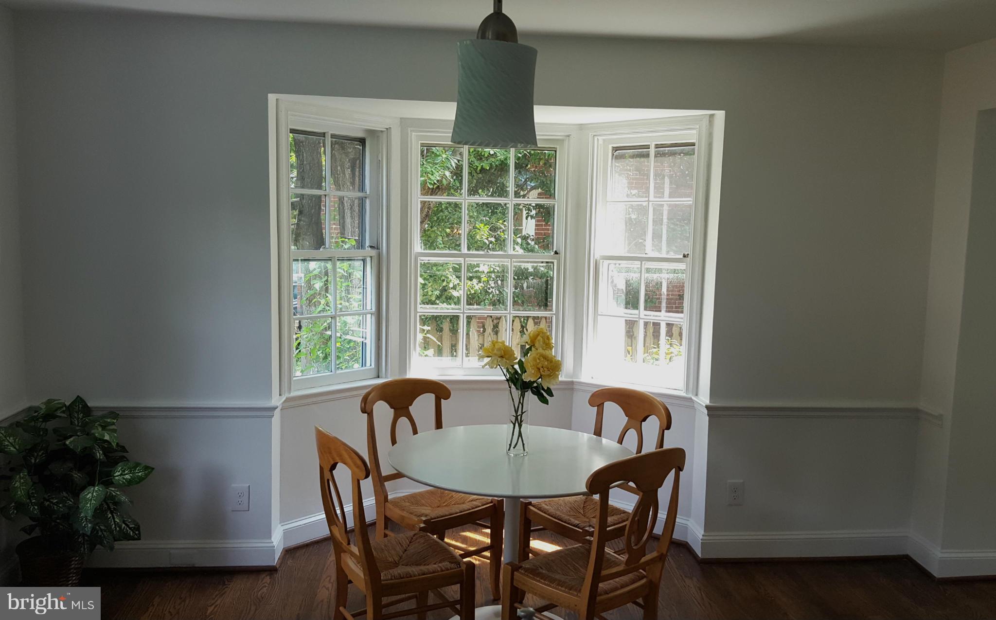 5005 Broadmoor Road Baltimore, MD 21212 - Photo 4 of 13 Dining Room