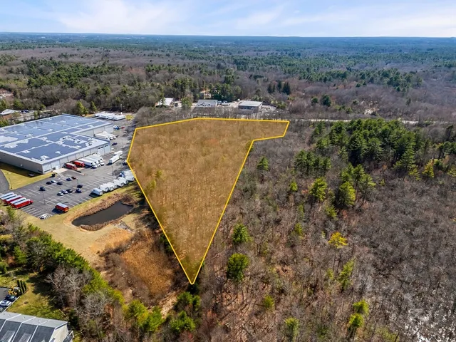 $173,400 | 55 Eastman Street, Easton, MA 02375