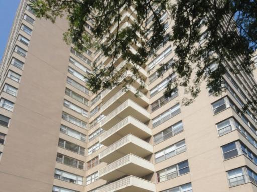 6301 North Sheridan Road, Unit 4O Chicago, IL 60660 - Photo 1 of 10 front view of a building