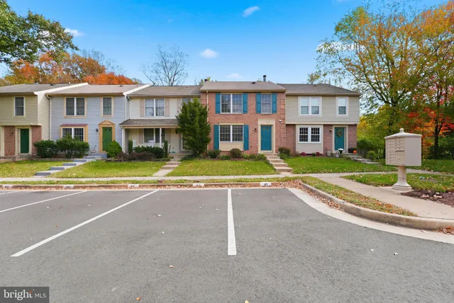 $2,350 | 1118 Casper Drive, Herndon, VA 20170
