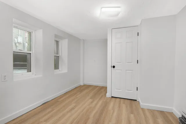 $279,900 | 2518 North Thomas Avenue, Minneapolis, MN 55411