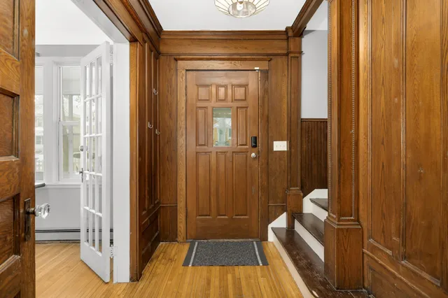 $279,900 | 2518 North Thomas Avenue, Minneapolis, MN 55411