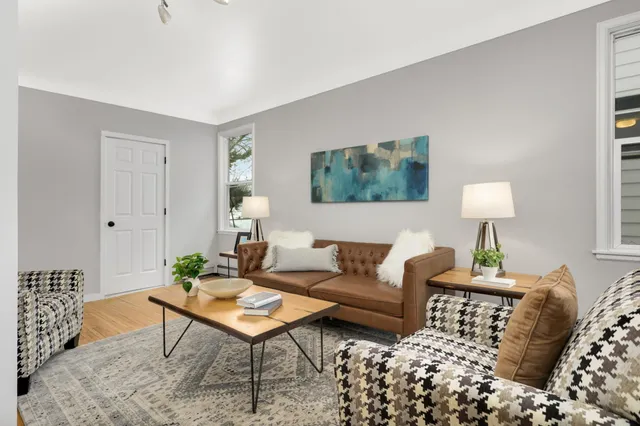 $279,900 | 2518 North Thomas Avenue, Minneapolis, MN 55411