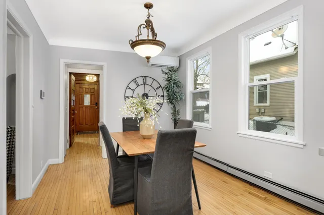 $279,900 | 2518 North Thomas Avenue, Minneapolis, MN 55411