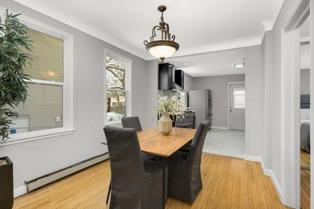 $279,900 | 2518 North Thomas Avenue, Minneapolis, MN 55411