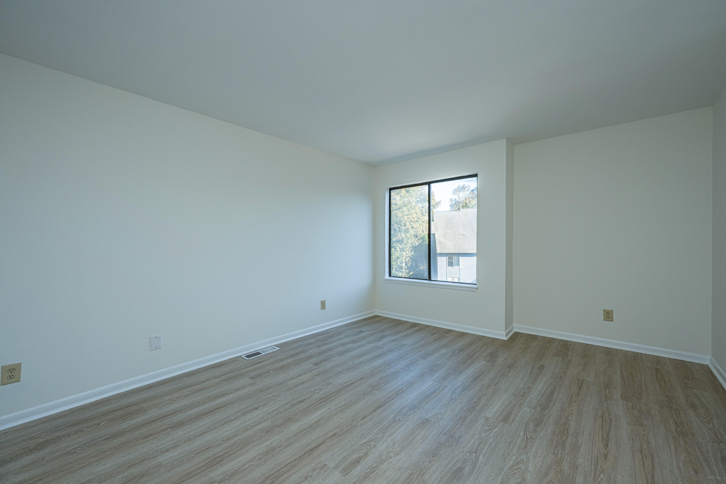 1530 Fort Johnson Road, Unit 1G James Island, SC 29412 - Photo 31 of 37 1530FortJohnsonRd.UnitG033