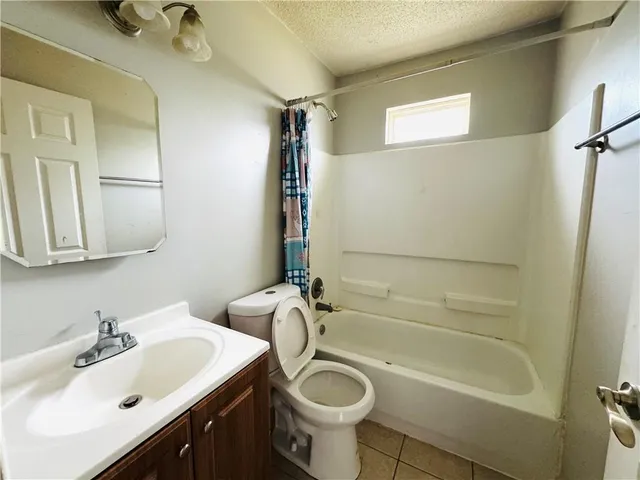 $98,000 | 195 Sycamore Drive, Unit C24, Athens, GA 30606