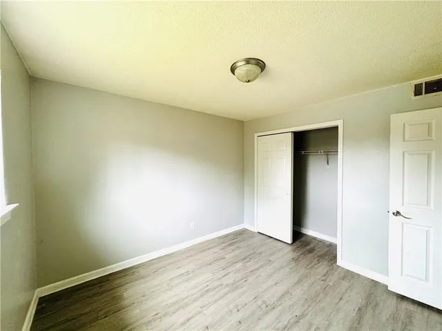 $98,000 | 195 Sycamore Drive, Unit C24, Athens, GA 30606