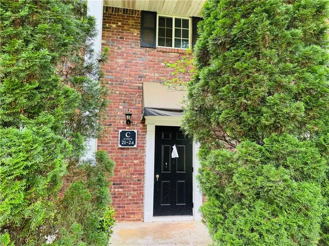 $98,000 | 195 Sycamore Drive, Unit C24, Athens, GA 30606