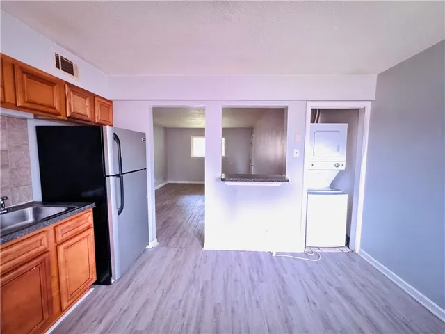 $98,000 | 195 Sycamore Drive, Unit C24, Athens, GA 30606