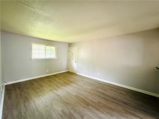 $98,000 | 195 Sycamore Drive, Unit C24, Athens, GA 30606