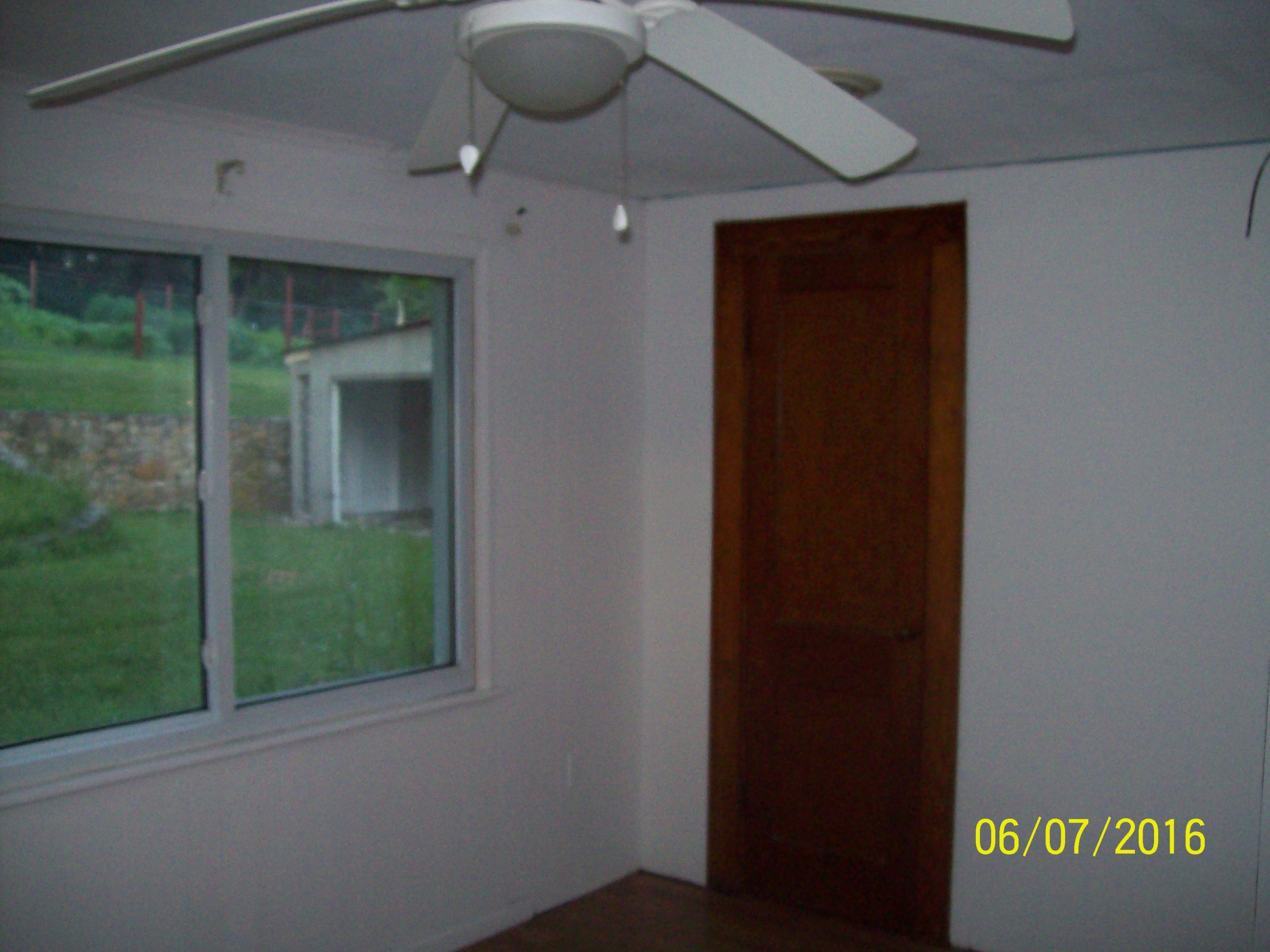 63 Spring Hollow Road Troutville, VA 24175 - Photo 9 of 29 102_2461