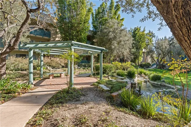 $399,999 | 576 North Bellflower Boulevard, Unit 233, Long Beach, CA 90814