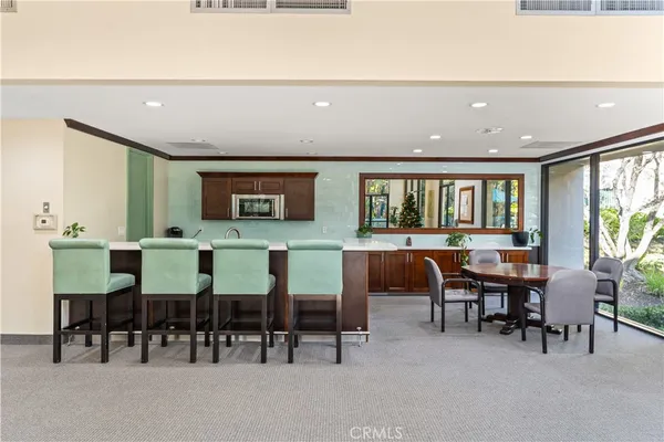 $390,000 | 576 North Bellflower Boulevard, Unit 233, Long Beach, CA 90814