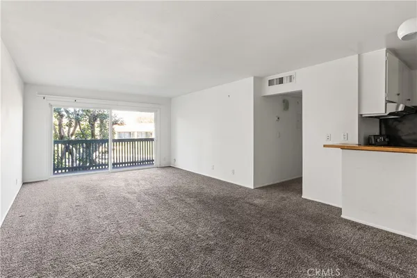 $390,000 | 576 North Bellflower Boulevard, Unit 233, Long Beach, CA 90814