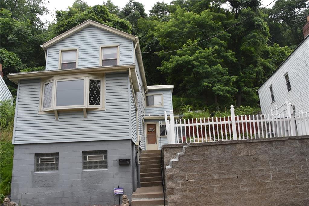 924 Rothpletz Street Pittsburgh, PA 15212 - Photo 1 of 9 Gallery Image 1