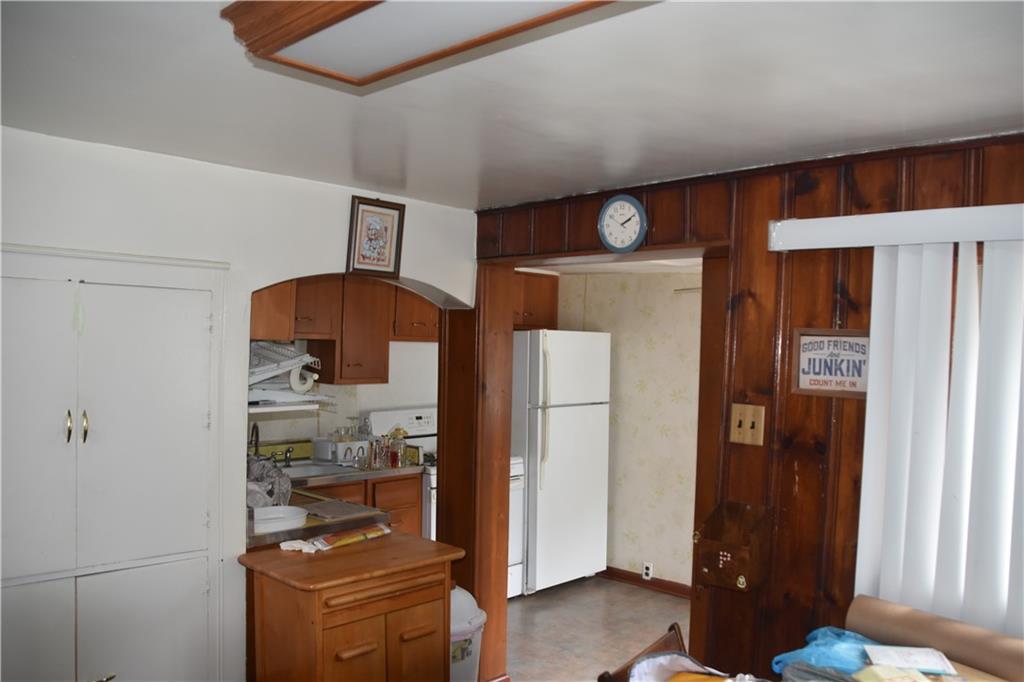 924 Rothpletz Street Pittsburgh, PA 15212 - Photo 5 of 9 Gallery Image 5