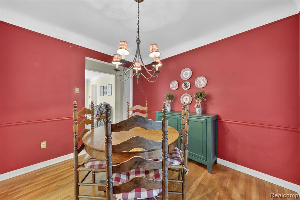 17386 Beverly Road Beverly Hills, MI 48025 - Photo 9 of 28