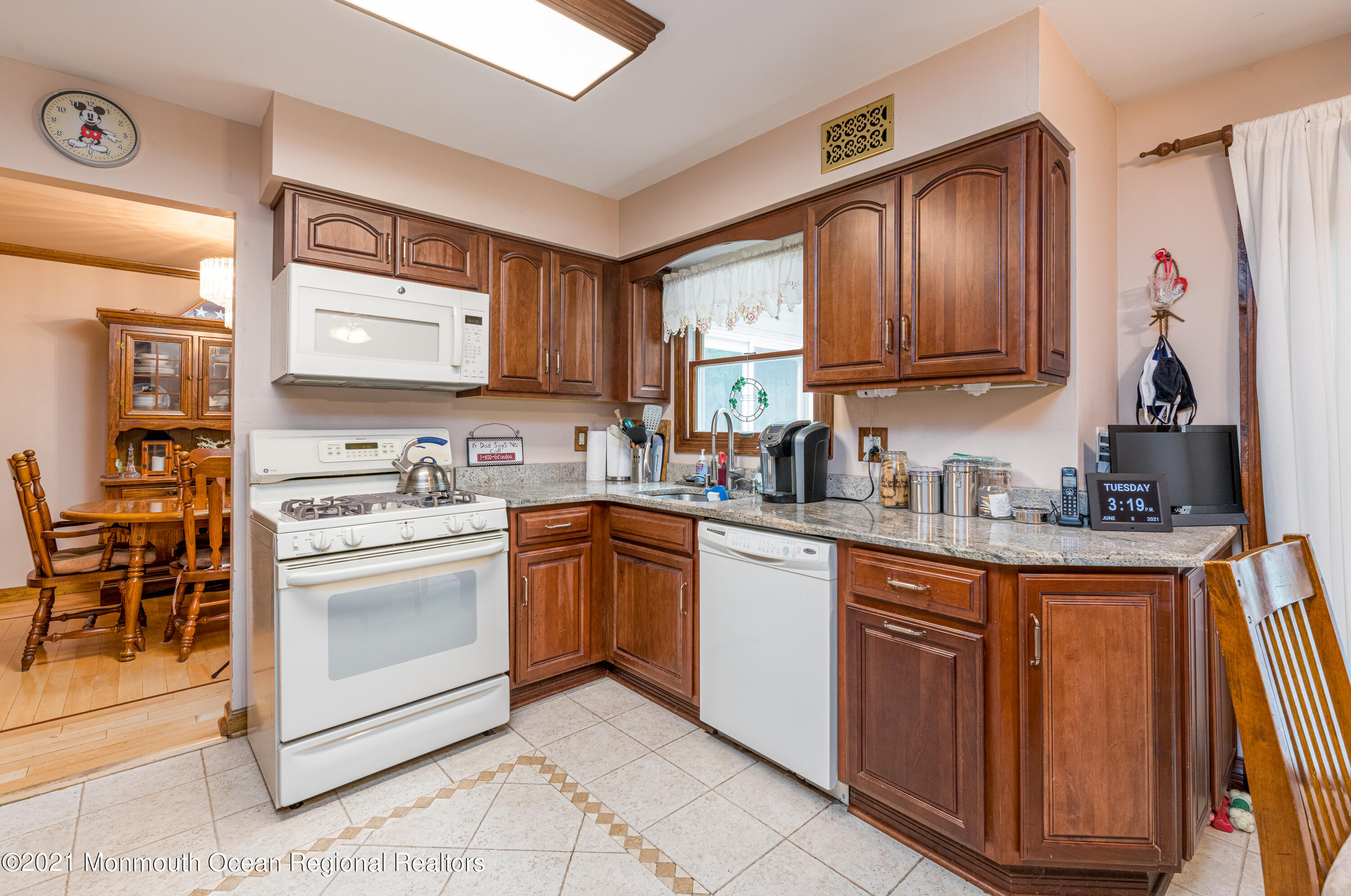 311 East Pleasant Grove Road Jackson, NJ 08527 - Photo 2 of 32 311 E Pleasant Grove Rd-11