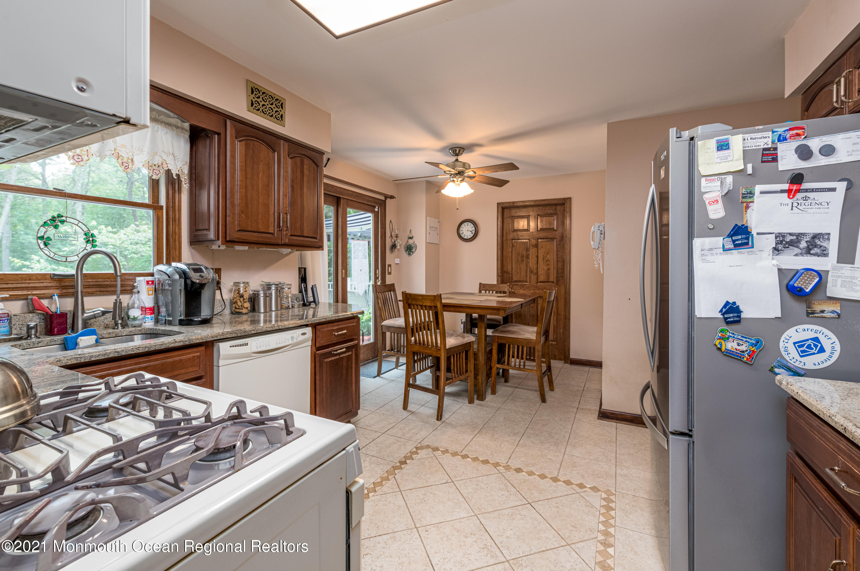 311 East Pleasant Grove Road Jackson, NJ 08527 - Photo 4 of 32 311 E Pleasant Grove Rd-12